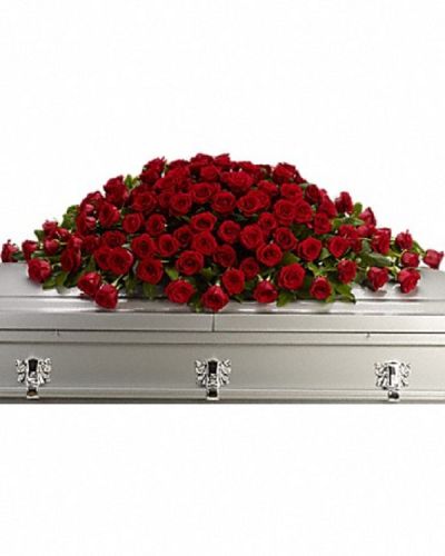 <div class="m-pdp-tabs-description">
<div id="mark-1" class="m-pdp-tabs-marketing-description">A loving embrace of rich, regal roses in an all-red spray to adorn the casket.</div>
</div>
<p id="arrngDescp">A full spray of crimson roses, alternating large with slightly smaller stems.</p>